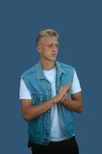 Picture of Simon z Kratomu Captain Green